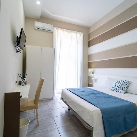 Bed and Breakfast I 4 Diamanti di Napoli Esterno foto