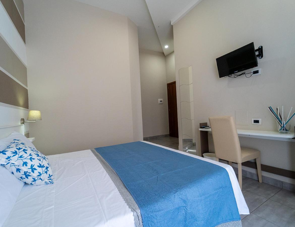 Bed and Breakfast I 4 Diamanti di Napoli Esterno foto