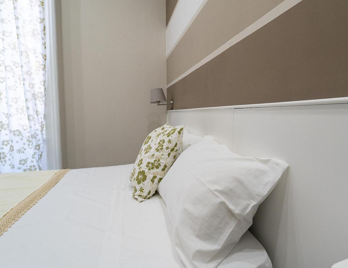 Bed and Breakfast I 4 Diamanti di Napoli Esterno foto