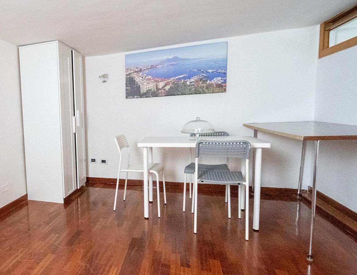 Bed and Breakfast I 4 Diamanti di Napoli Esterno foto